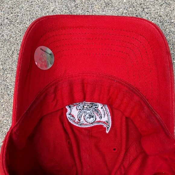 VTG REEBOK On Field Tampa Buccaneers NFL Baseball Hat Mens One Size Football Cap - Picture 5 of 7